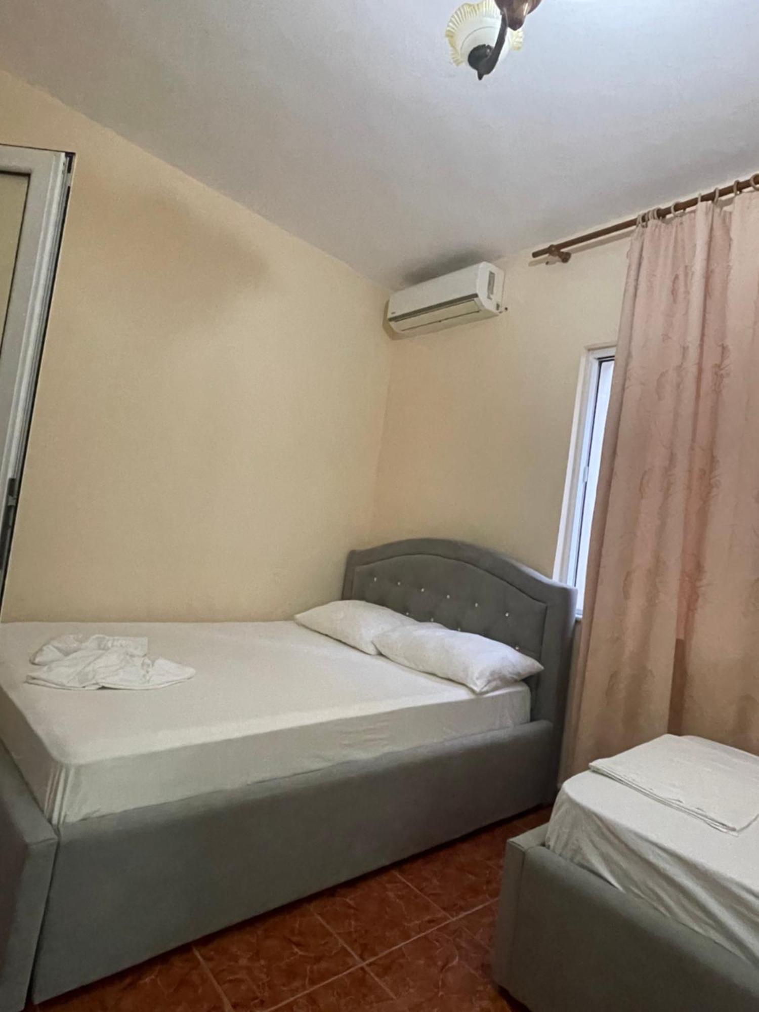 Hotel Gjika Sarandë Eksteriør billede