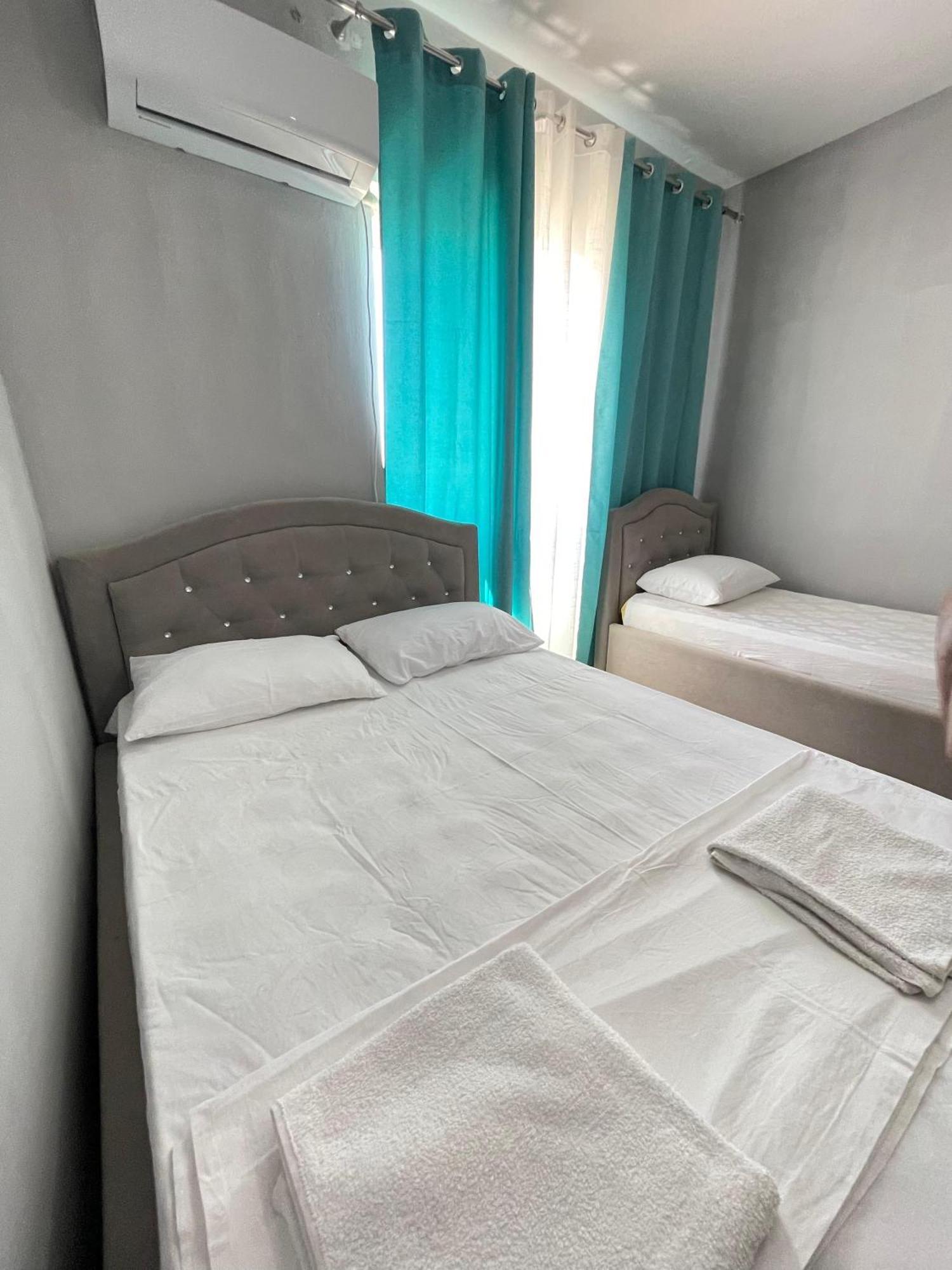 Hotel Gjika Sarandë Eksteriør billede