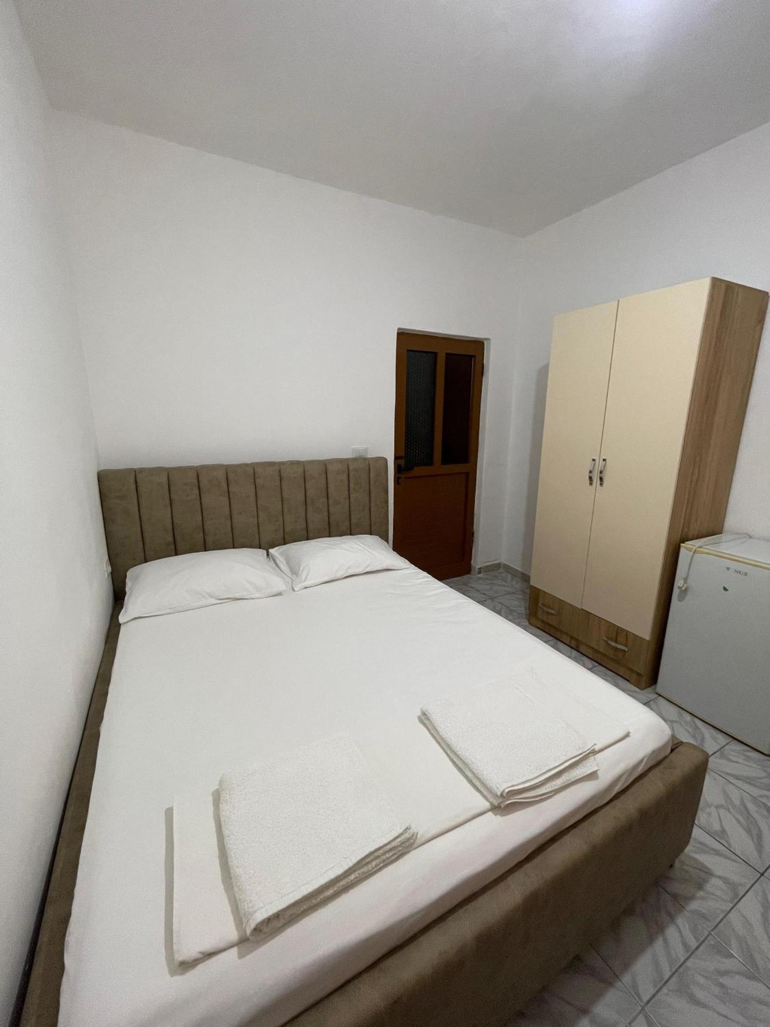 Hotel Gjika Sarandë Eksteriør billede
