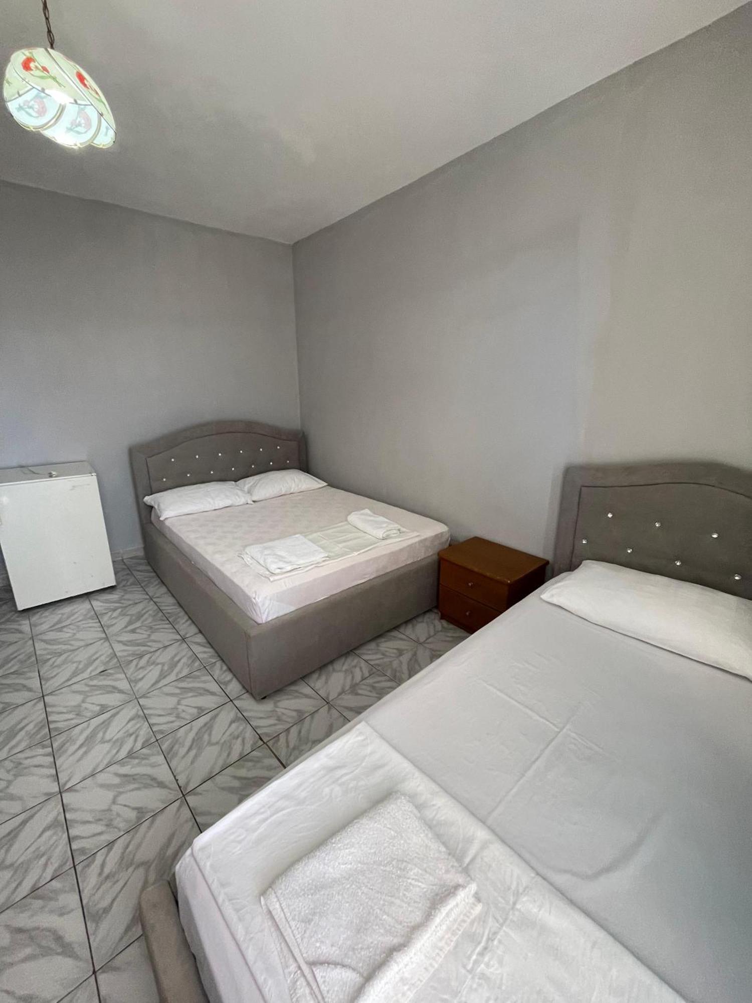Hotel Gjika Sarandë Eksteriør billede